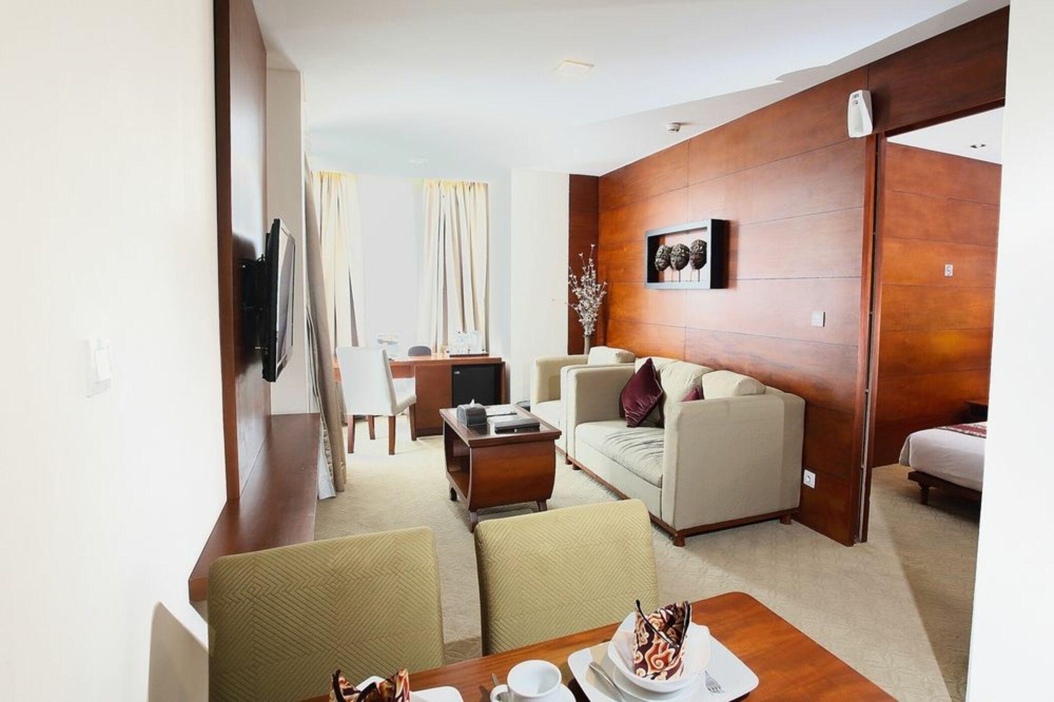 Jambuluwuk Malioboro Hotel Yogyakarta Eksteriør bilde Suite