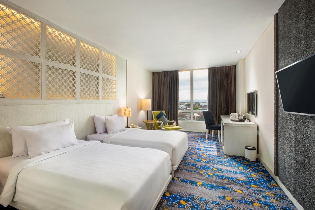 Jambuluwuk Malioboro Hotel Yogyakarta Eksteriør bilde Deluxe Room