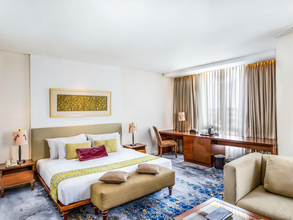 Jambuluwuk Malioboro Hotel Yogyakarta Eksteriør bilde Deluxe Room